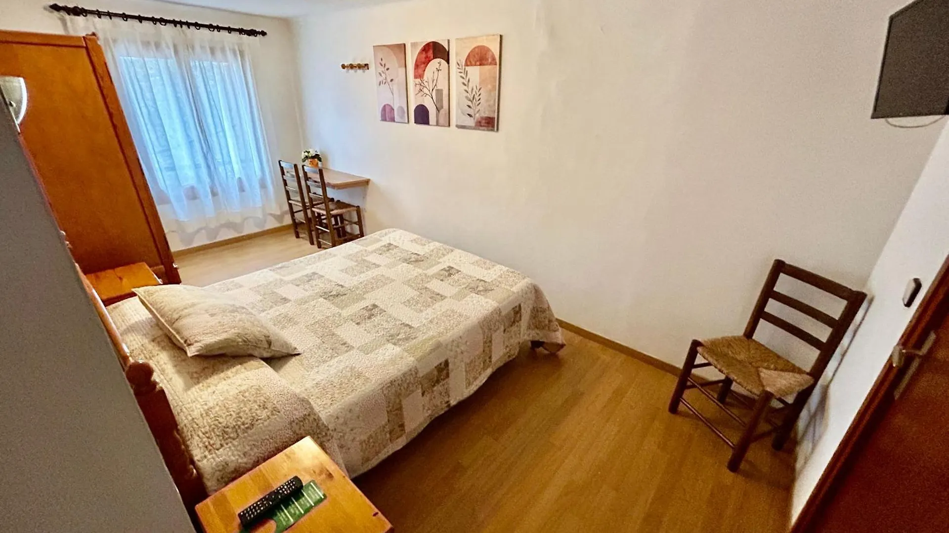 Hostal Estacio Puigcerdà Affittacamere